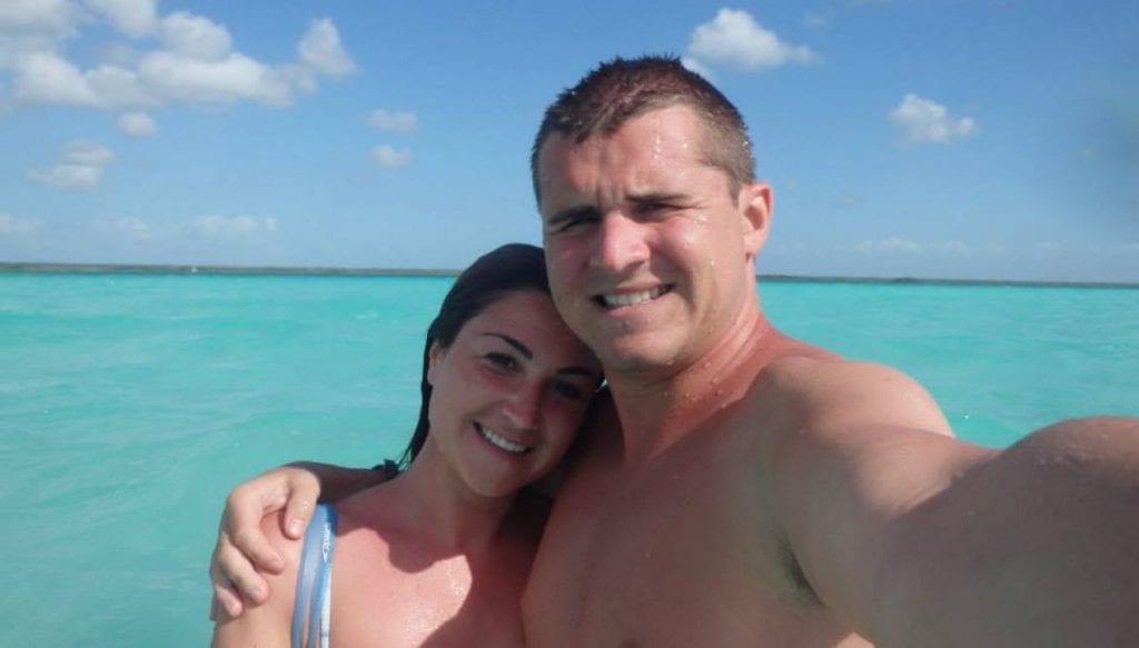 couple selfie bacalar mexico