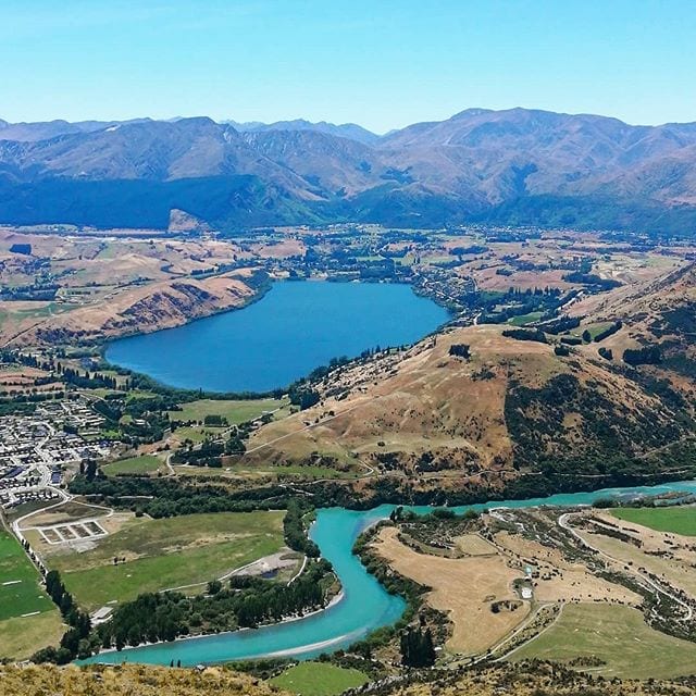 helicopter over queenstown