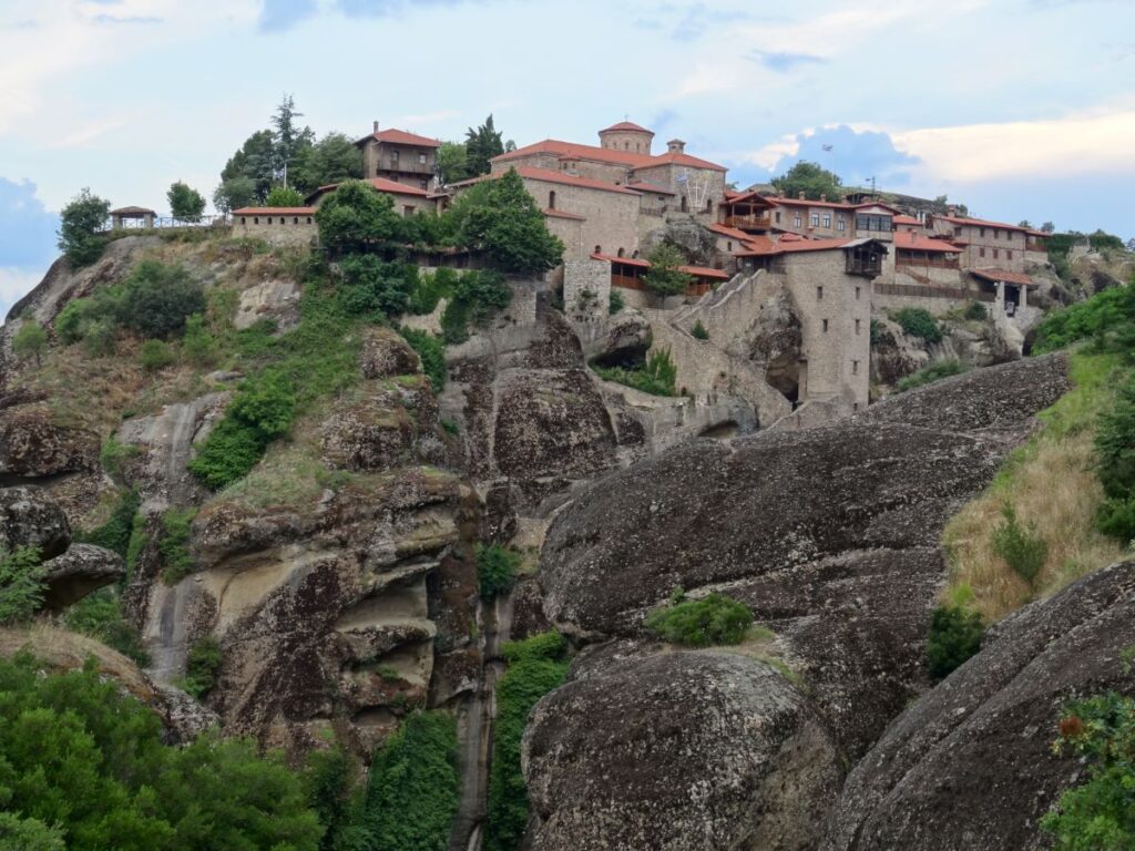 rocks meteora steep