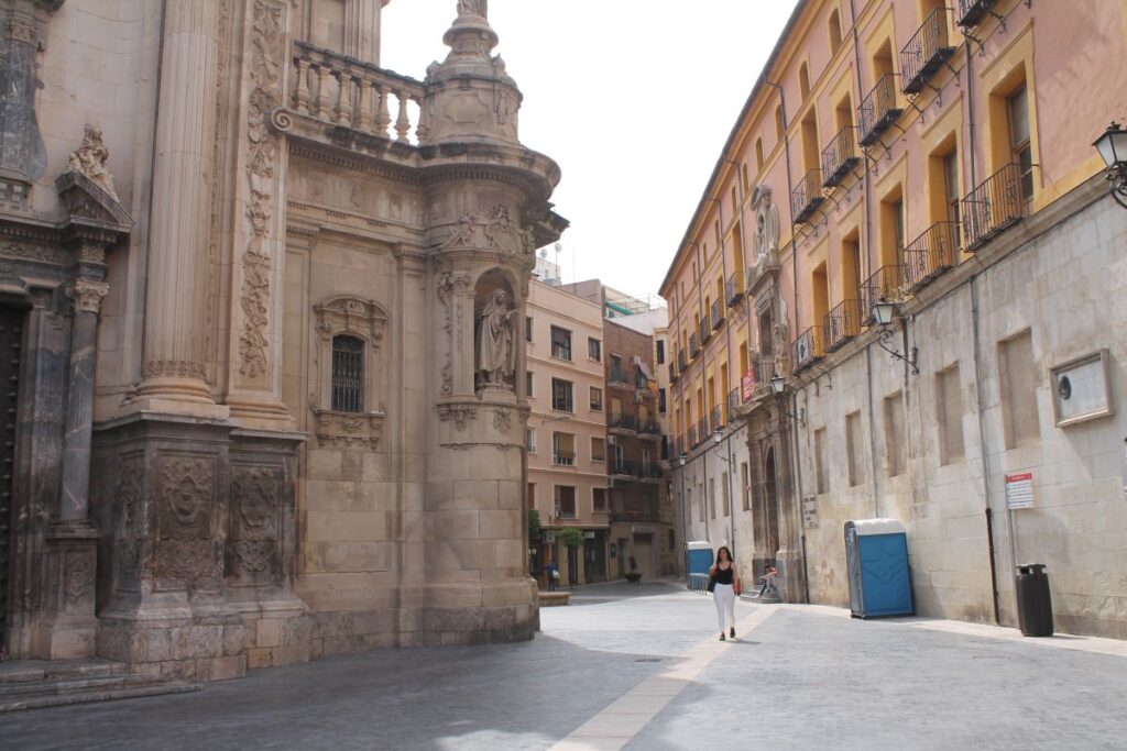 the side of the palacio consitorial