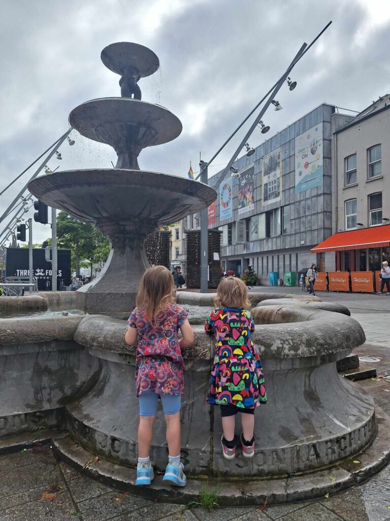 cork city fountain kids