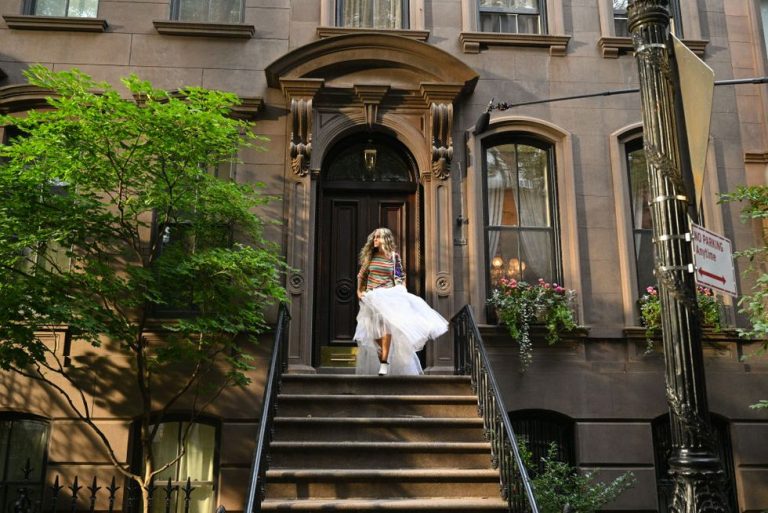 How to Find Carrie Bradshaw