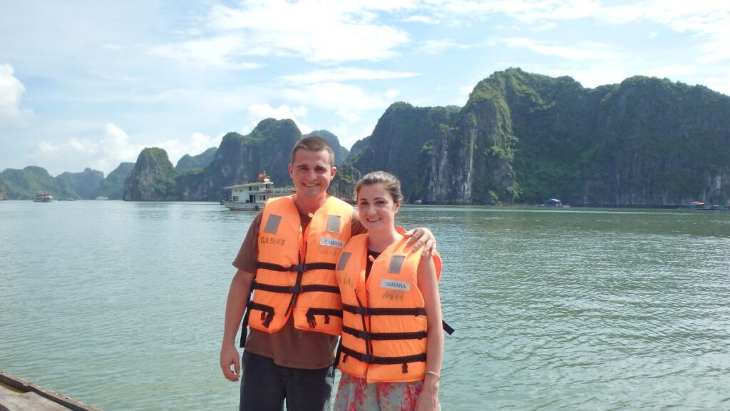 couple in halong bay life jackets
