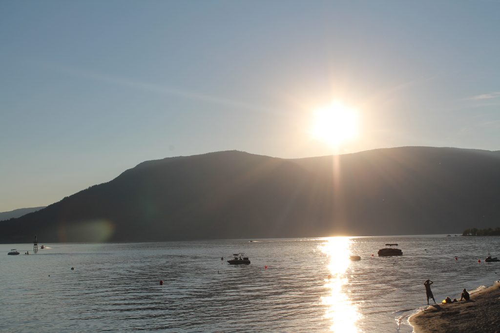 golden hour at sicamous beach