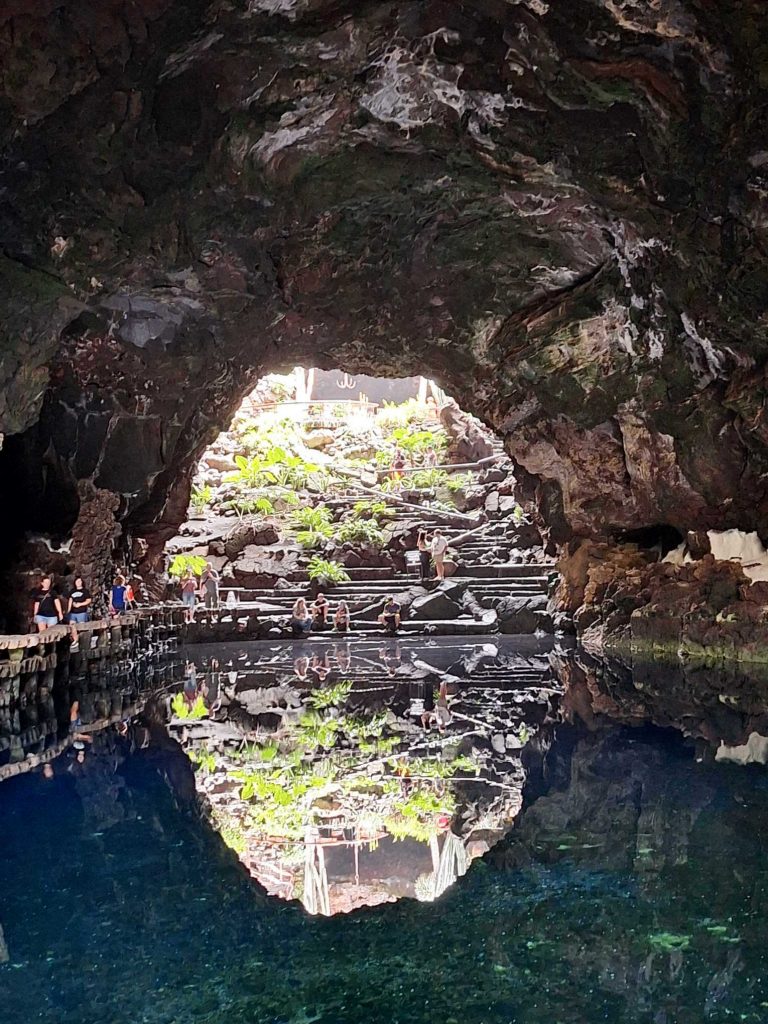 jameos del agua lanzarote