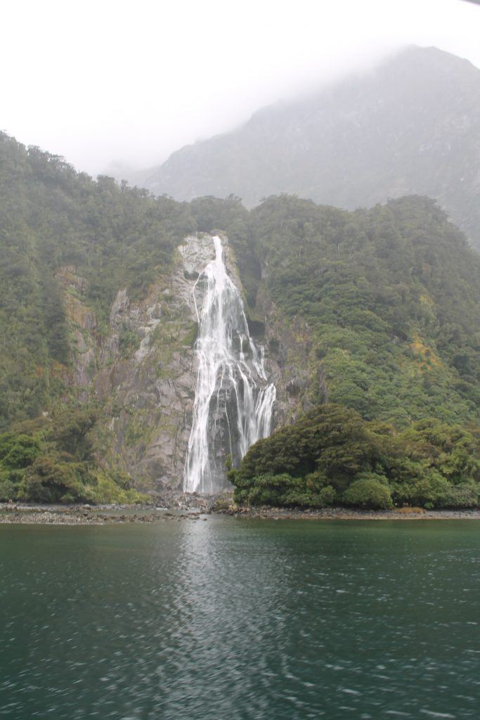 waterfall milford sound