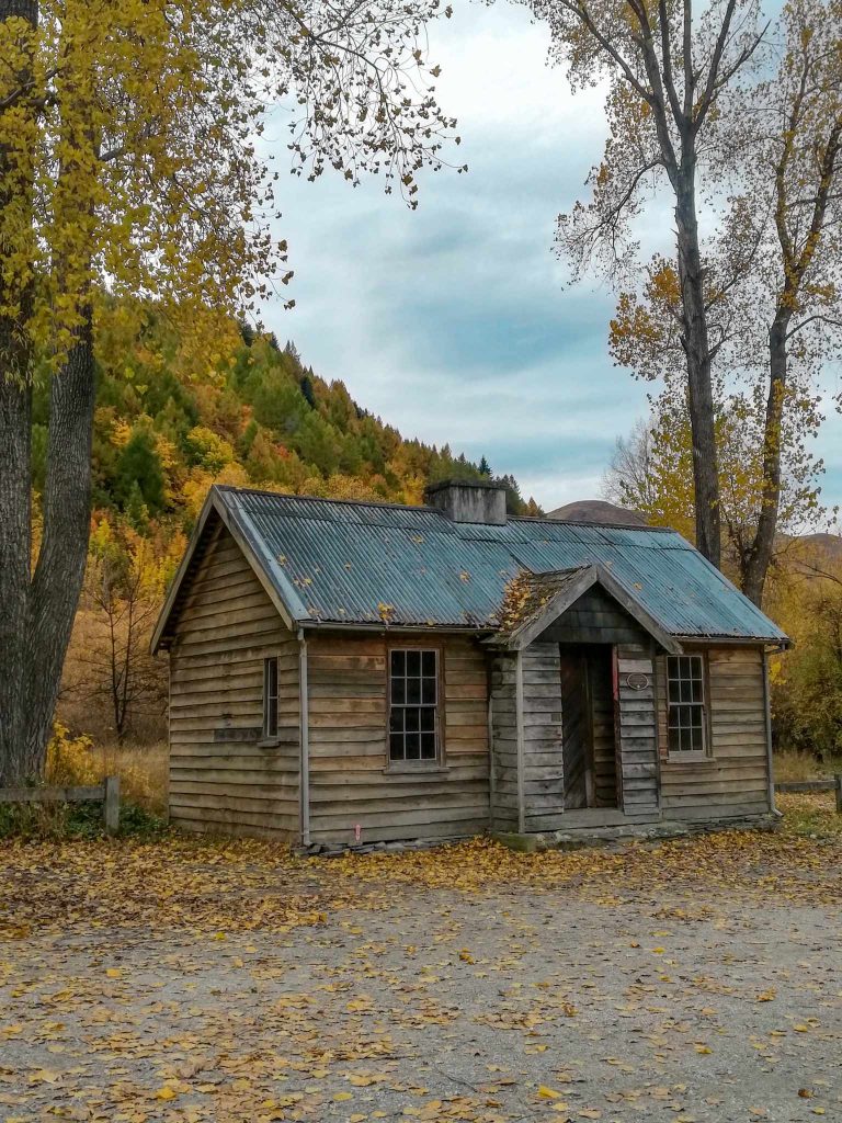 arrowtown mining hut