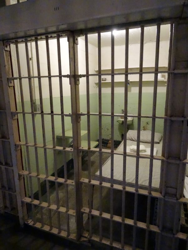 a cell in alcatraz