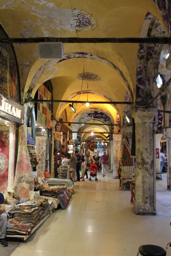 alleyway in grand bazaar