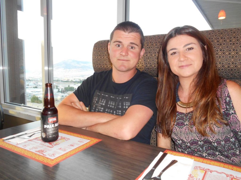 couple dining out canada