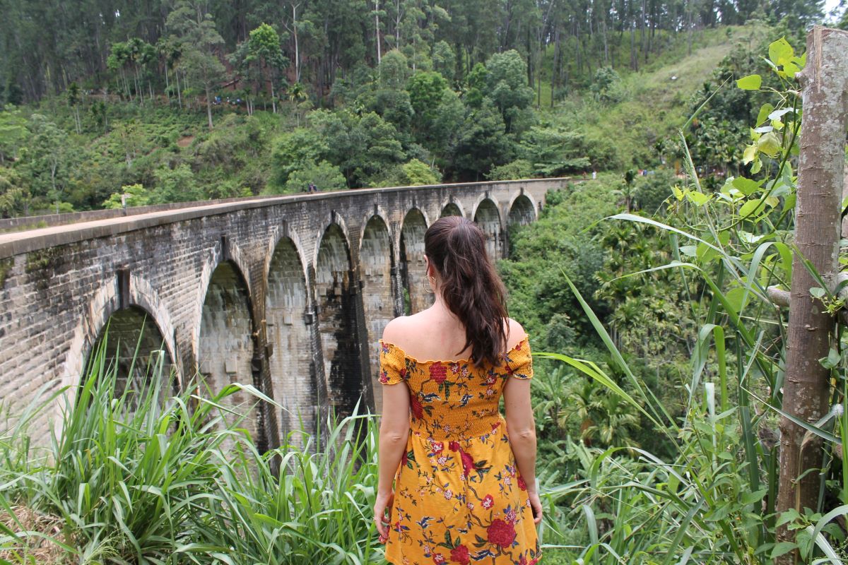 nine arches bridge sri lanka