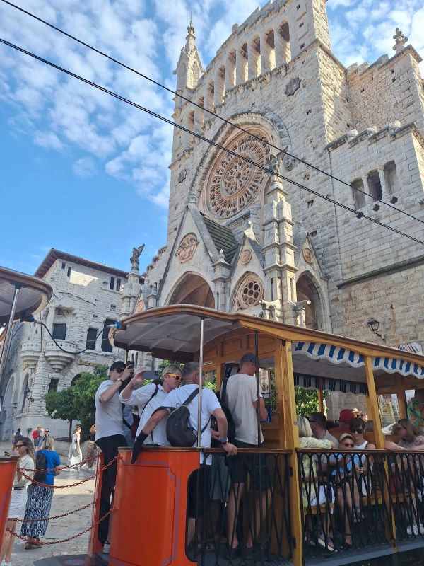 tram in soller