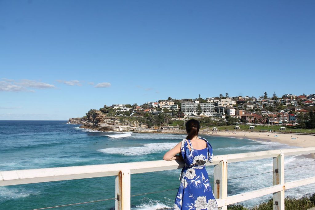 bondi to coogee walk lady posing at viewpoint