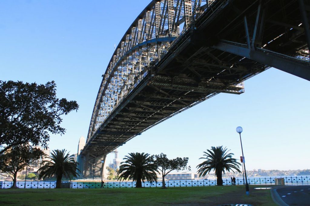 harbour bridge view from milsons point sydney