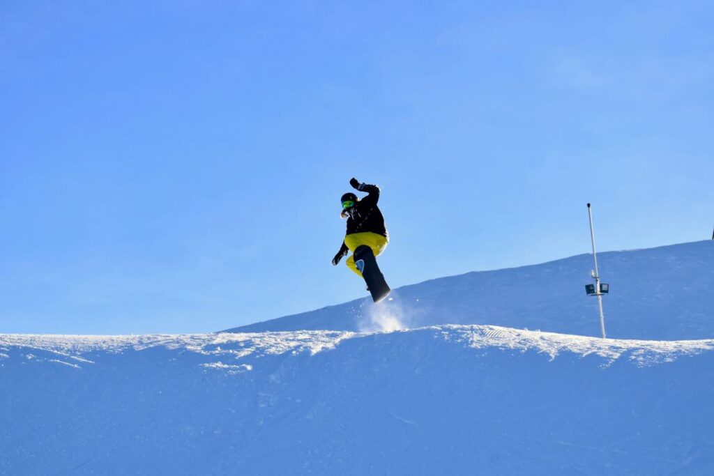 coronet peak snowboarder