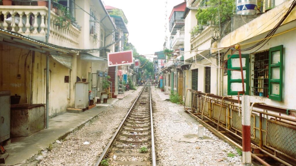 quiet section hanoi train street