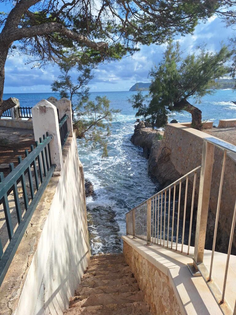 steps to sea cala ratjada