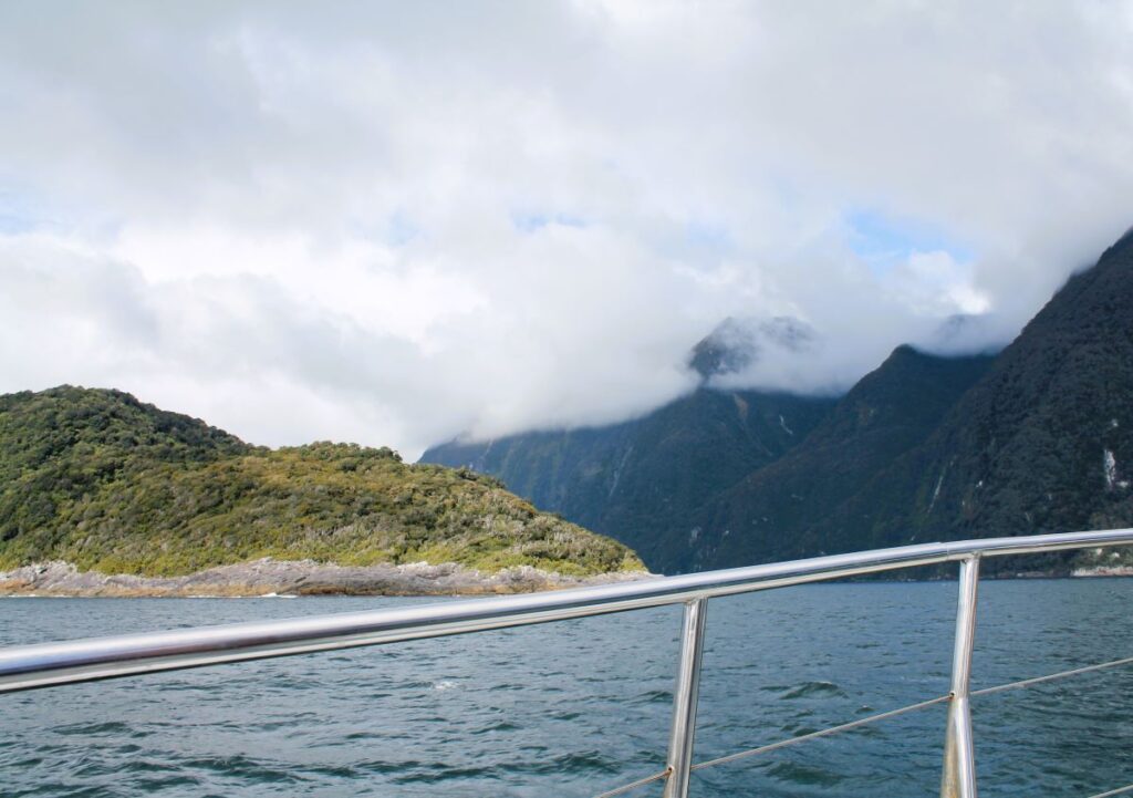 view on doubtful sound cruise