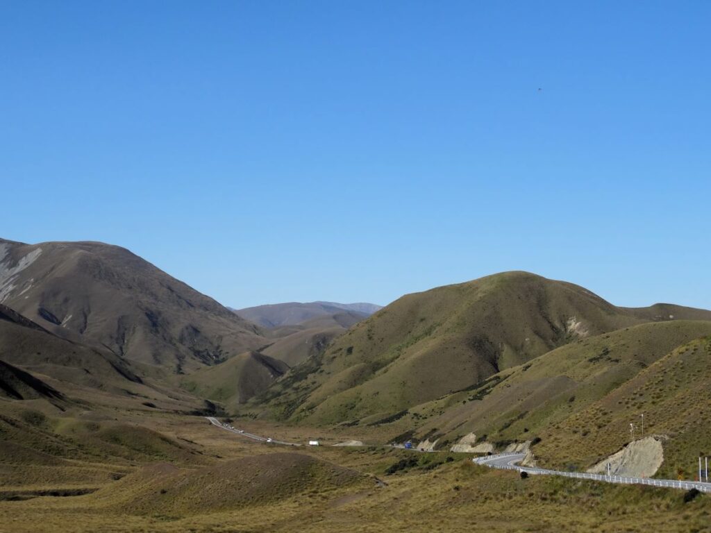 lindis pass road