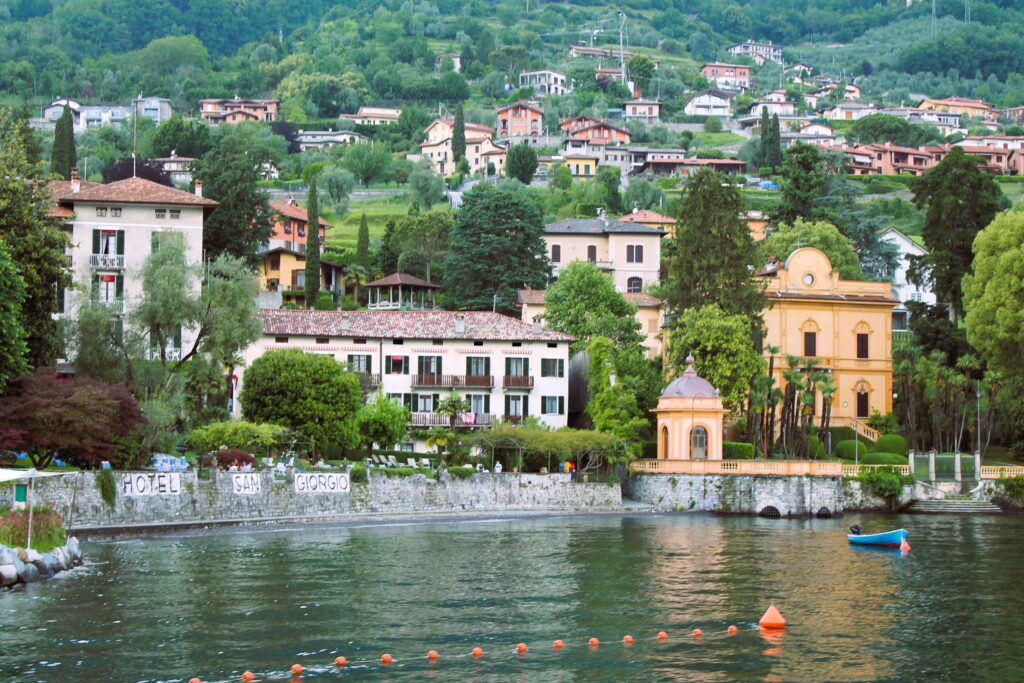 lake como views