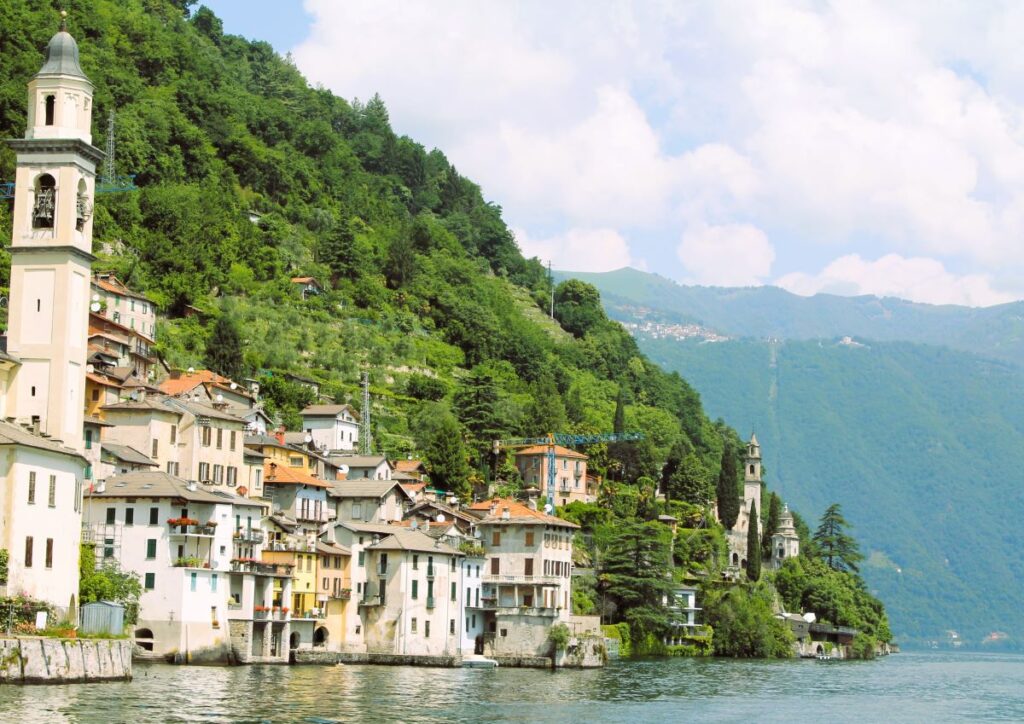 lake como from milan day trip