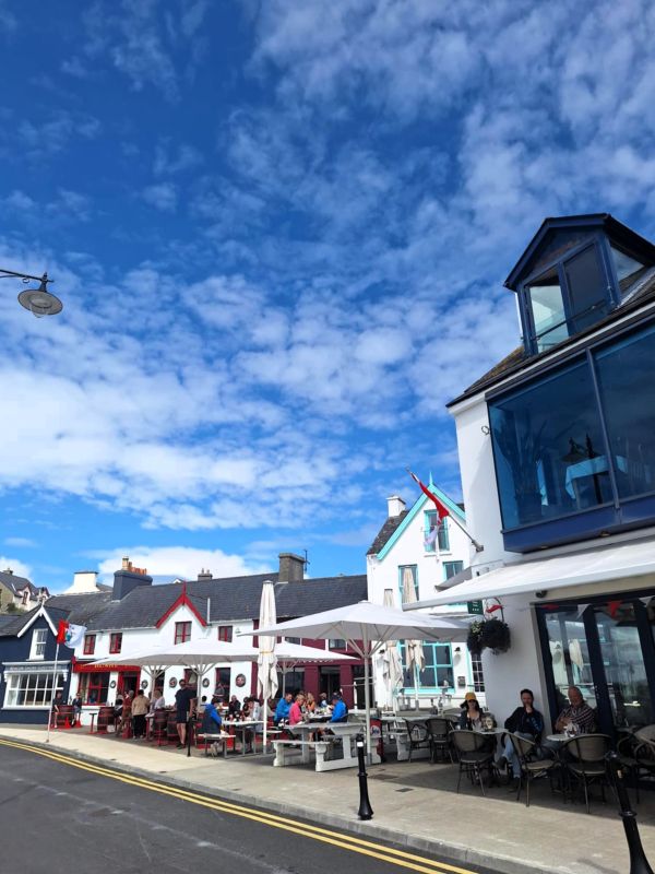 baltimore street sunny day