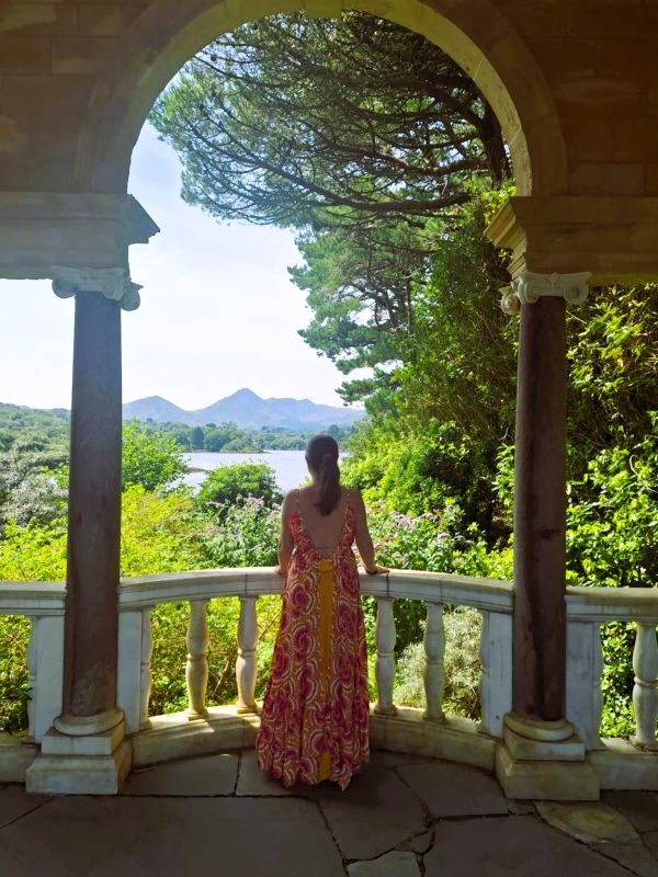 lady on garnish island