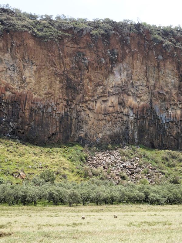 rock face hells gate