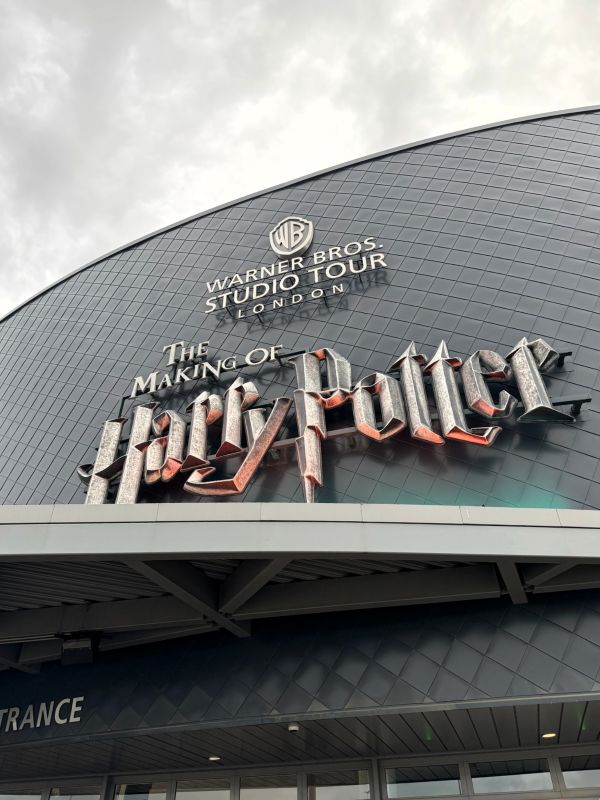 harry potter studios london entrance
