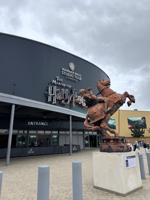 entrance to harry potter london studios