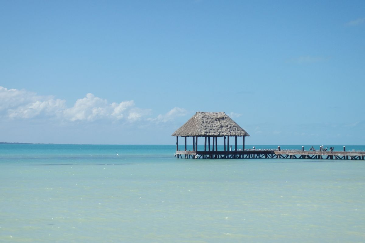 holbox mexico jetty