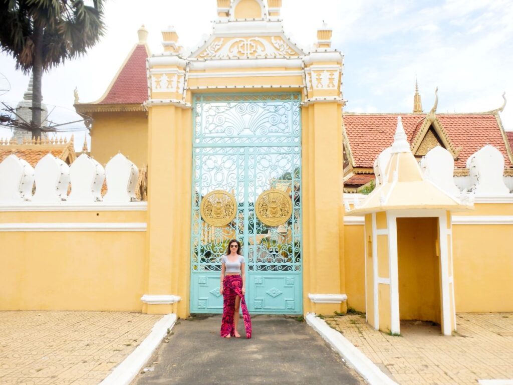 lady gate cambodia royal palace
