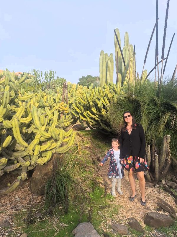 mom daughter cactus garden benalmadena