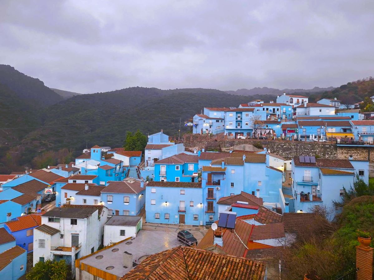 juzcar village viewpoint