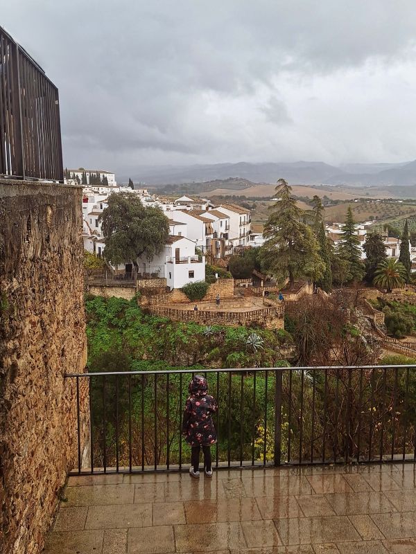 girl ronda new bridge viewpoint