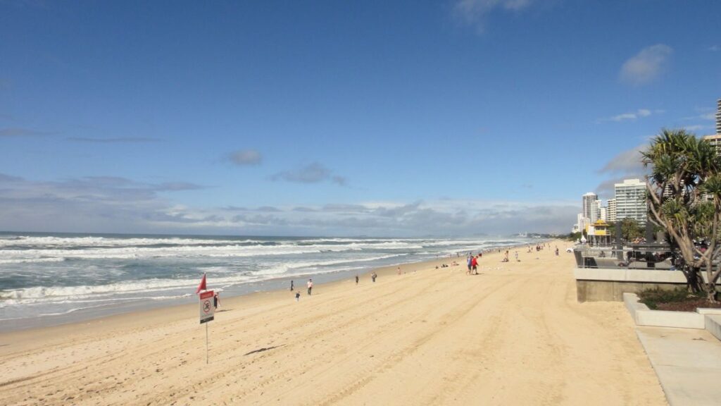 surfers paradise beach