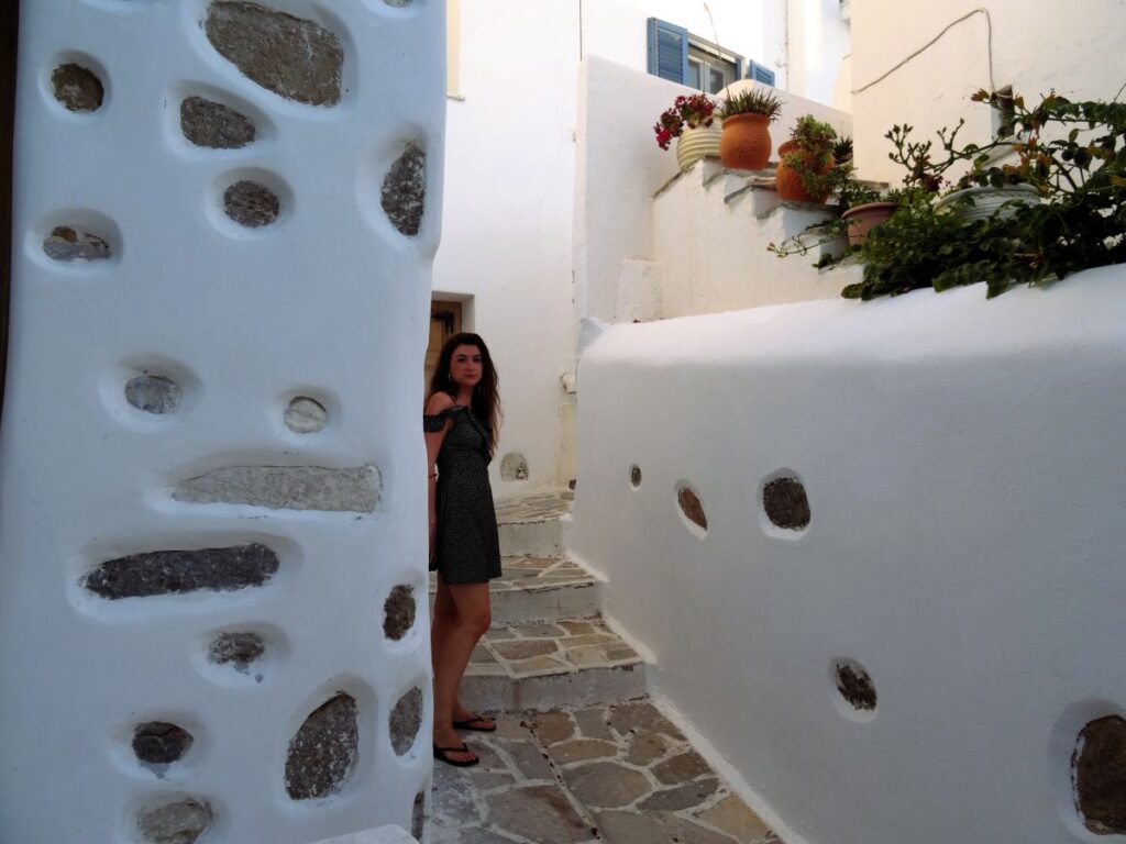 hidden street chora naxos