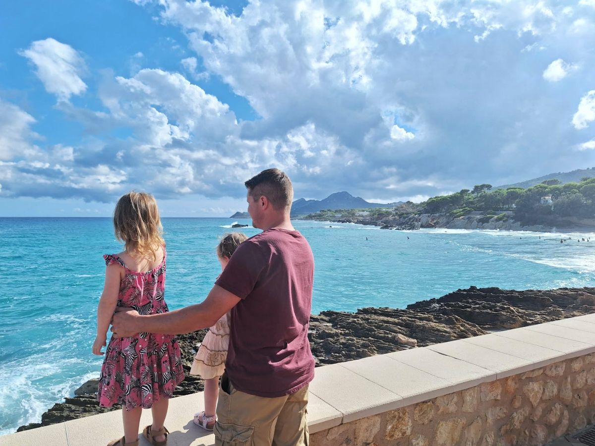 dad daughters cala ratjada