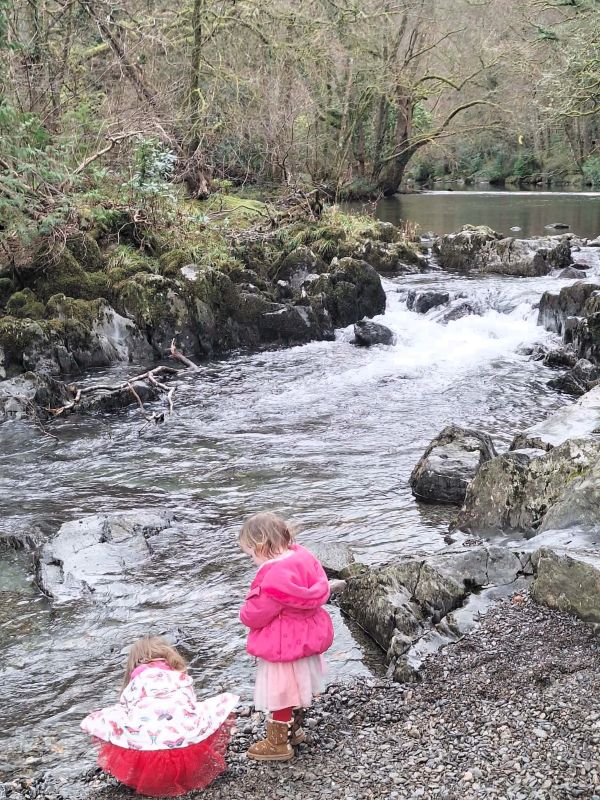 girls at fairy glen betws y coed