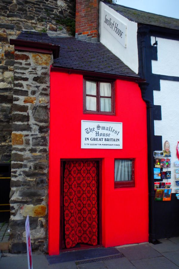 smallest house conwy wales