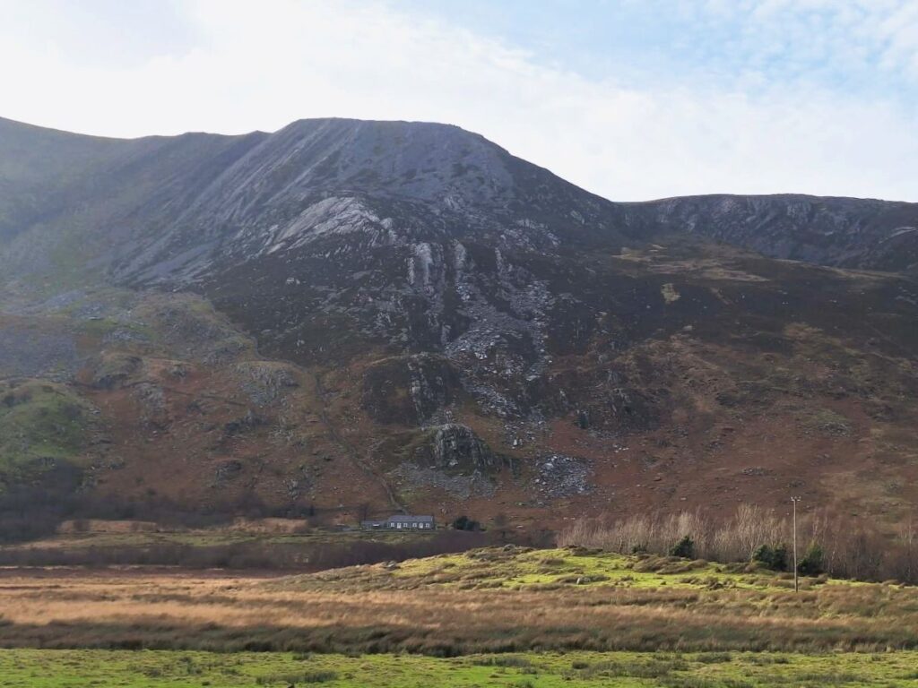 snowdonia mountains up close