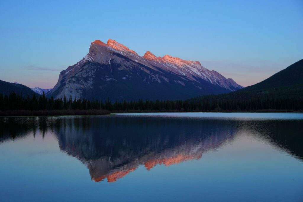 vermilion lakes sunset
