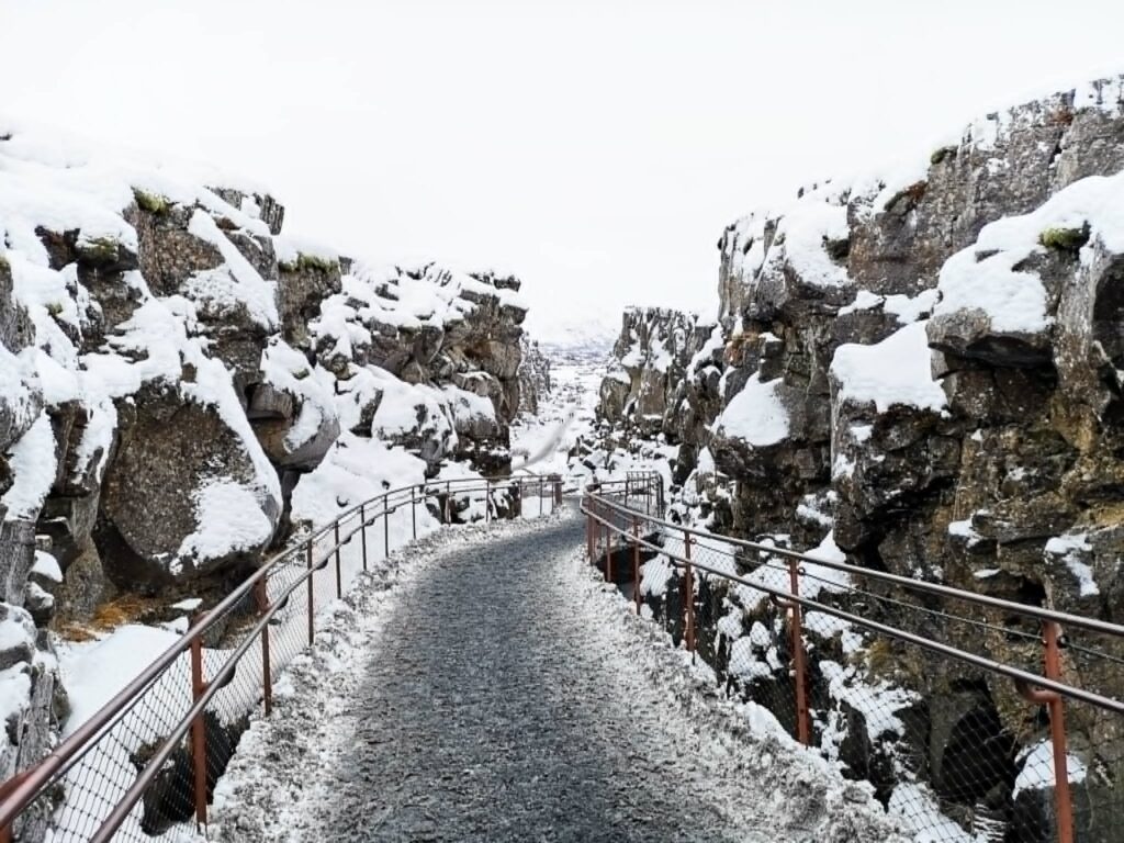 snowy path thingvellir national park