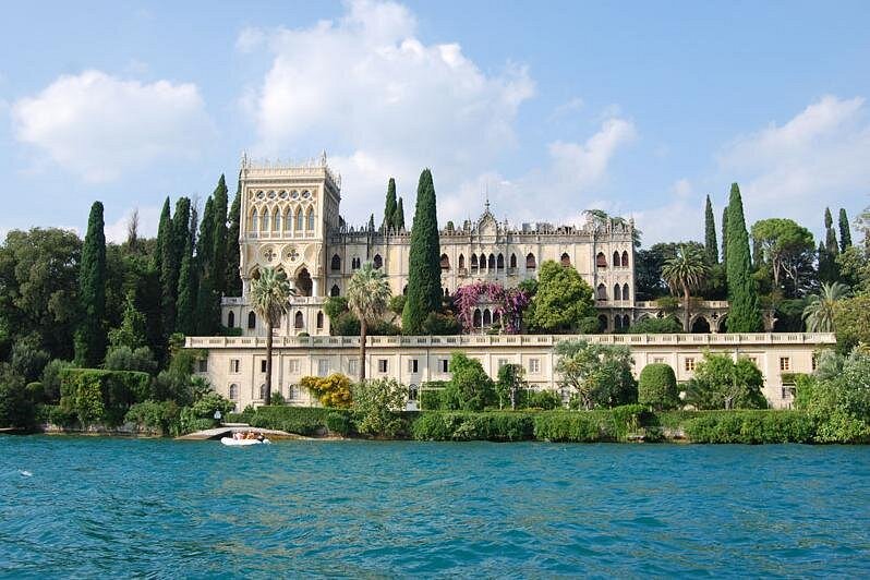 boat tour sirmione