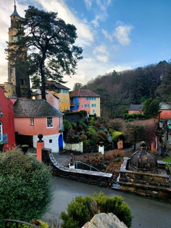 portmeirion village side view