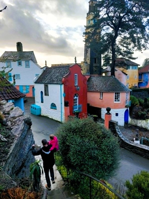 portmeirion village steps