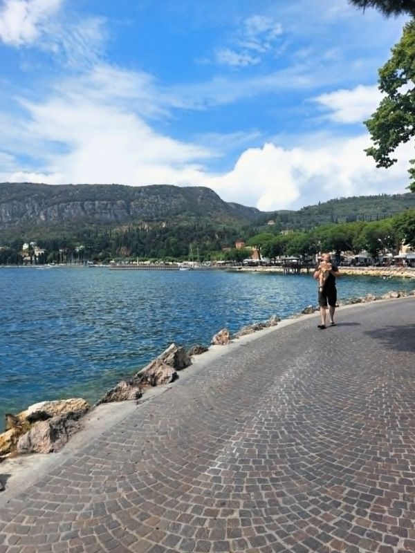 walk to bardolino