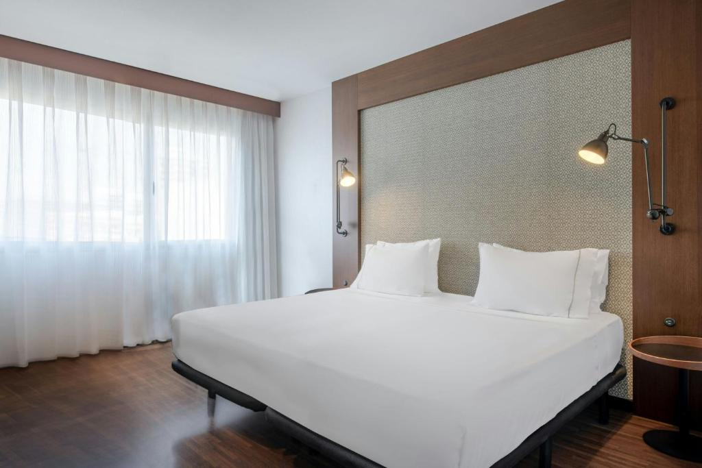 room at ac hotel marriott alicante