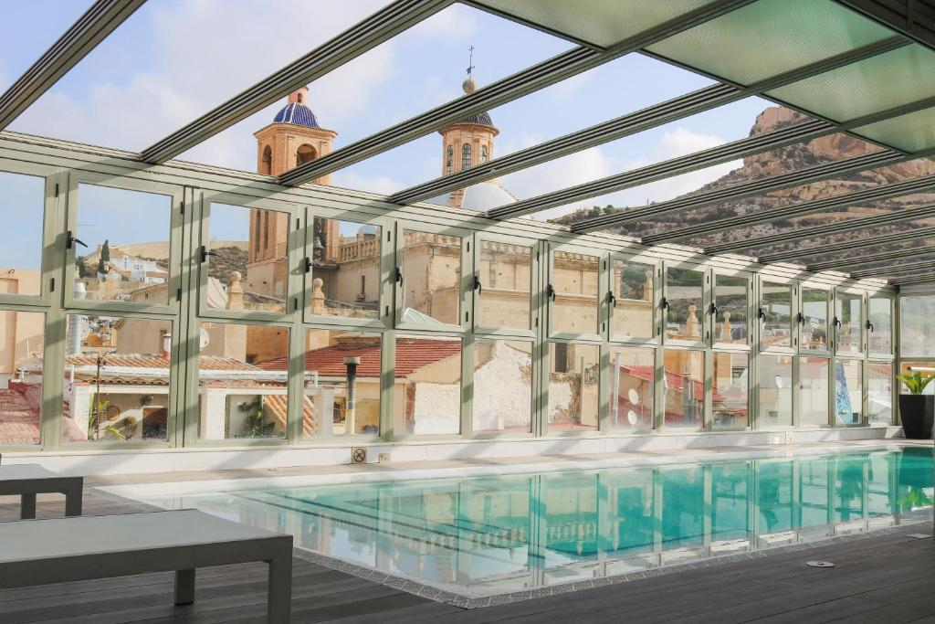 rooftop pool hotel hospes amerigo
