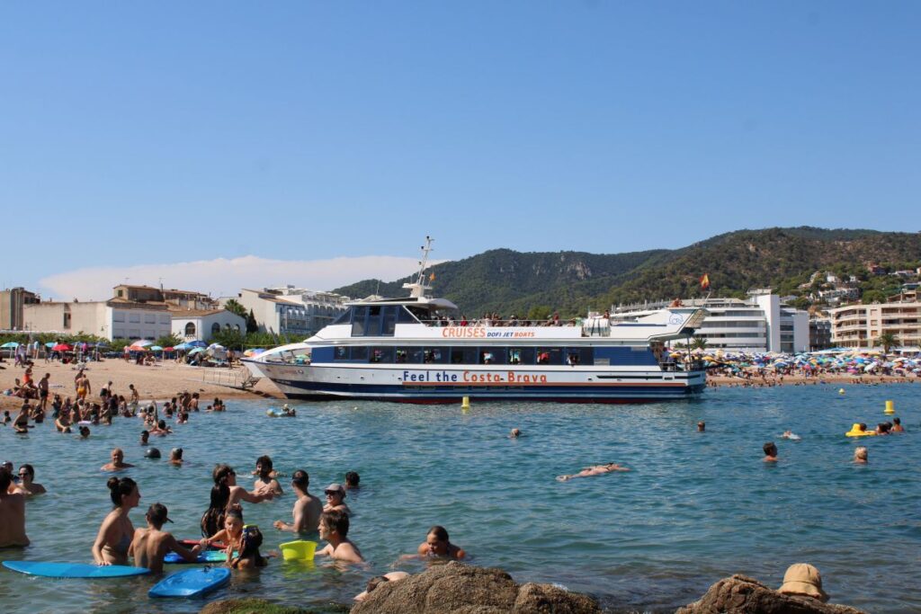 ferry tossa de mar
